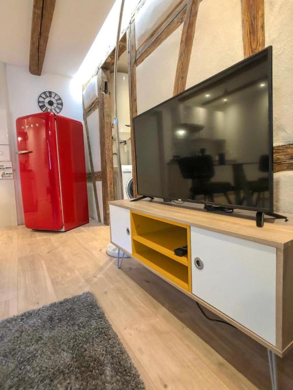 Beauty & The Beast - Old Town Cosy Apartments – photo 20