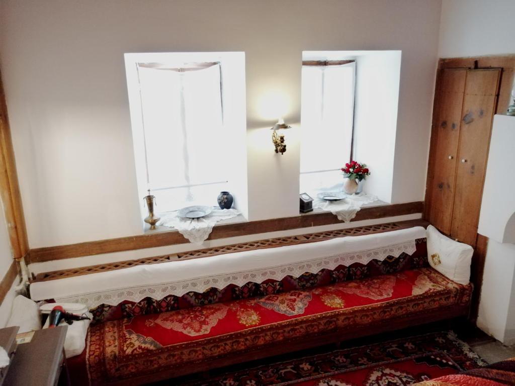 Postel nebo postele na pokoji v ubytování Mehves Hanim Konagi