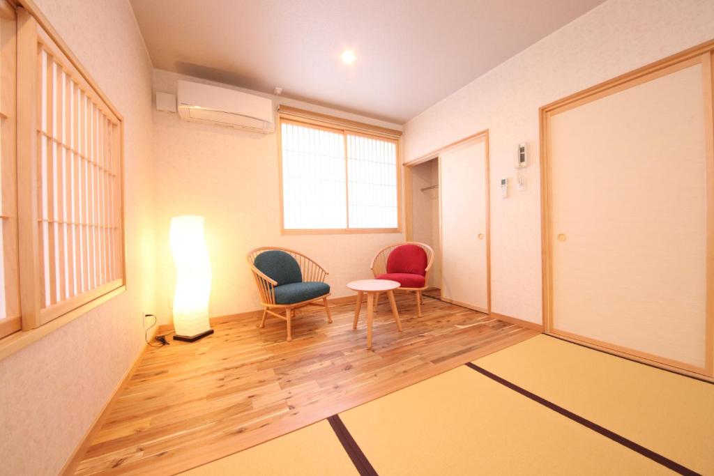 Zona d'estar a Ichinomatsu Japanese Modern Hotel