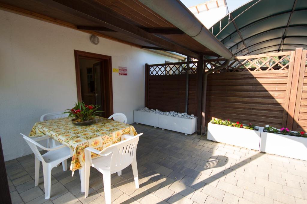 Balkón nebo terasa v ubytování Camping Santin