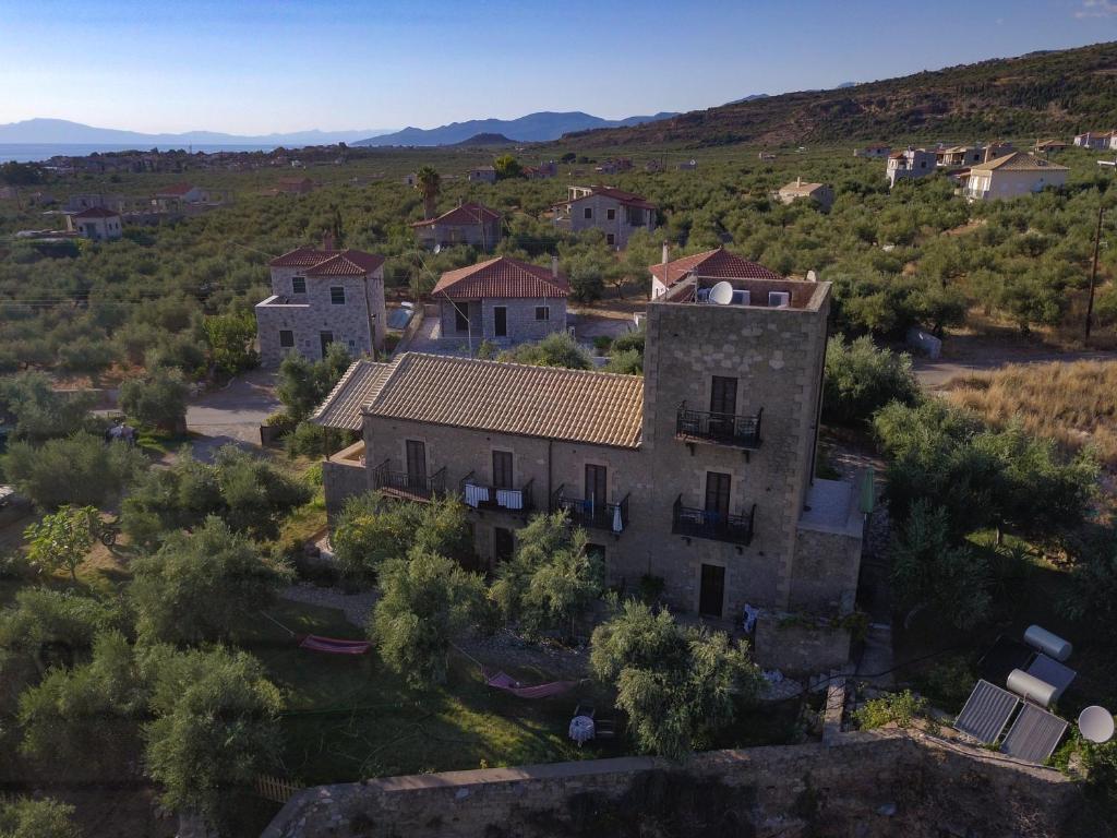 an aerial view of an old house in a village at Tο Παλιό in Agios Nikolaos