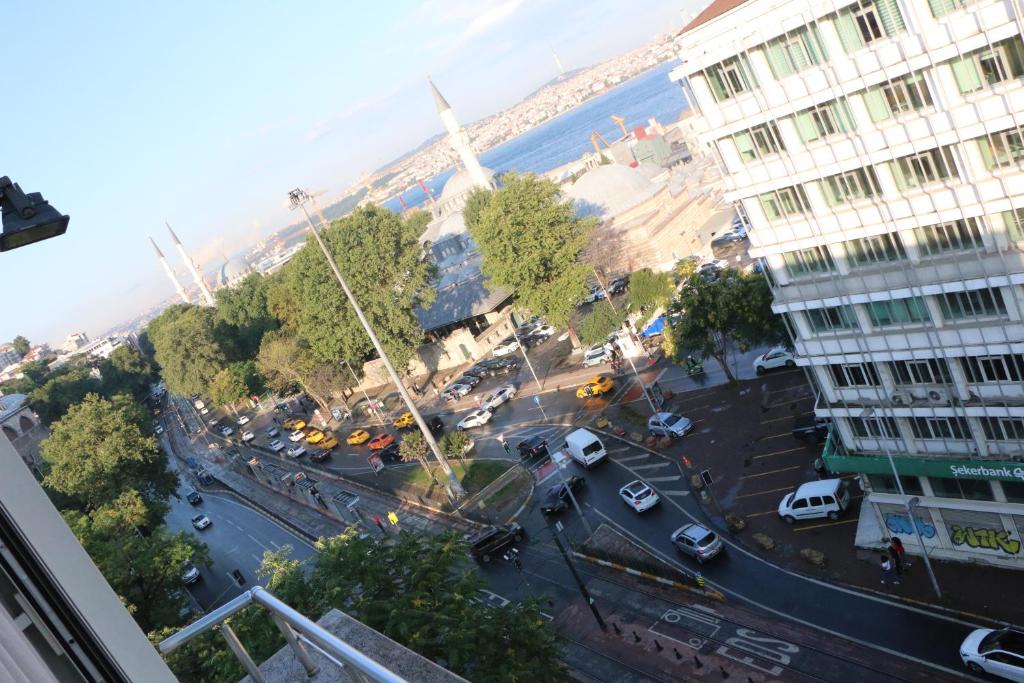 Miller Hotel - Suite With Bosphorus View