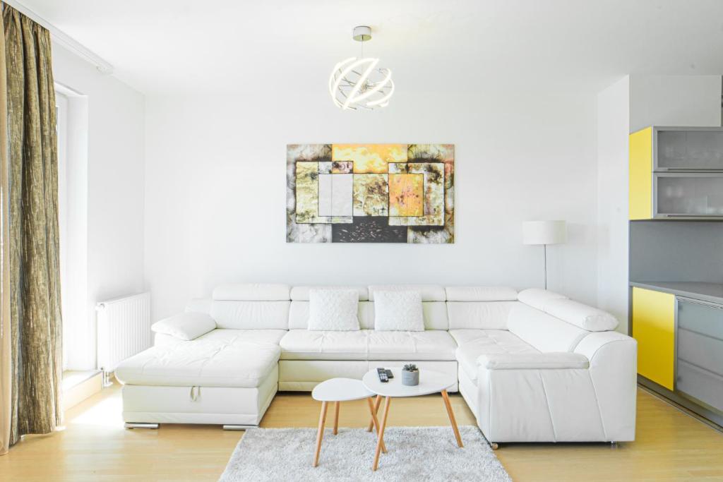 Posezení v ubytování MyFlat Club 218 Palazzo Wellness Apartment