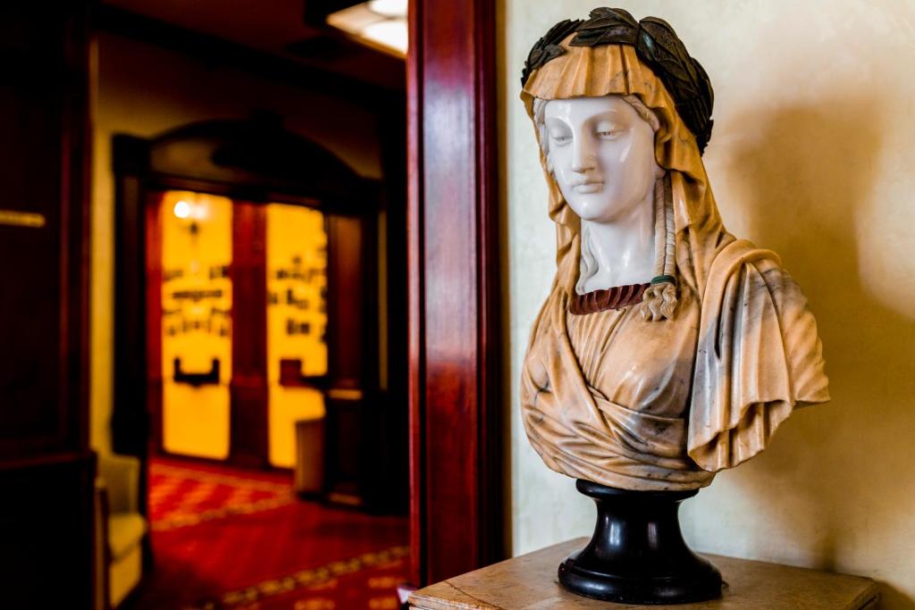 Hotel Golden House - Resim 33