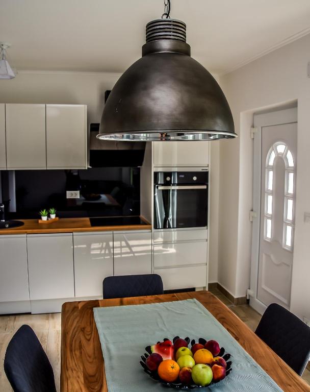 Kuchyň nebo kuchyňský kout v ubytování Holiday house ISA