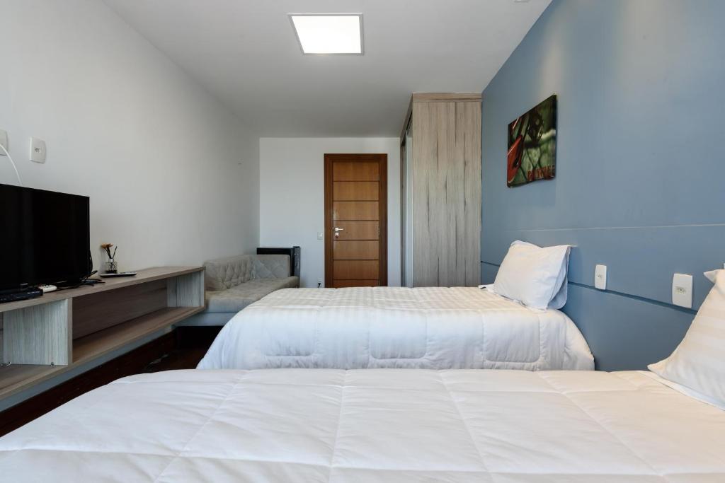  Villa de luxo com 6 suítes e piscina no Joá