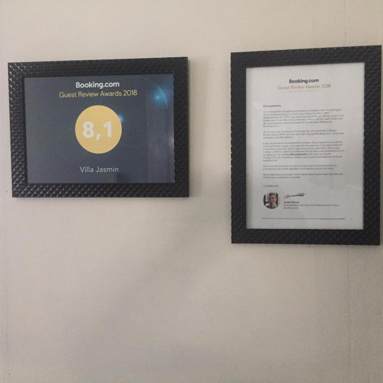 Certifikát, hodnocení, plakát nebo jiný dokument vystavený v ubytování Villa Jasmin
