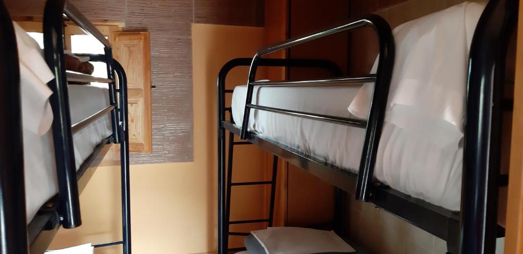 Palanda nebo palandy na pokoji v ubytování Picon del Conde
