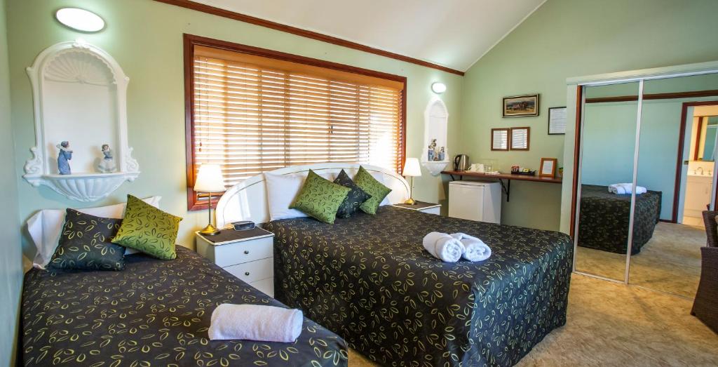 Gallery image of Ainslie Manor Bed and Breakfast in Redcliffe