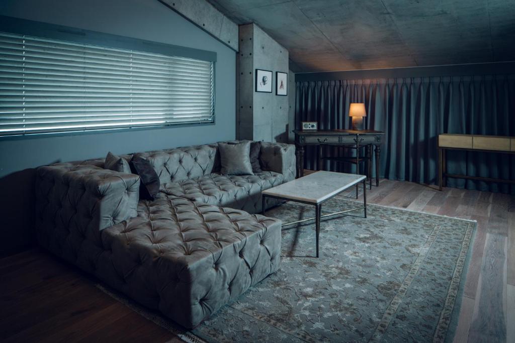 Posezení v ubytování node hotel