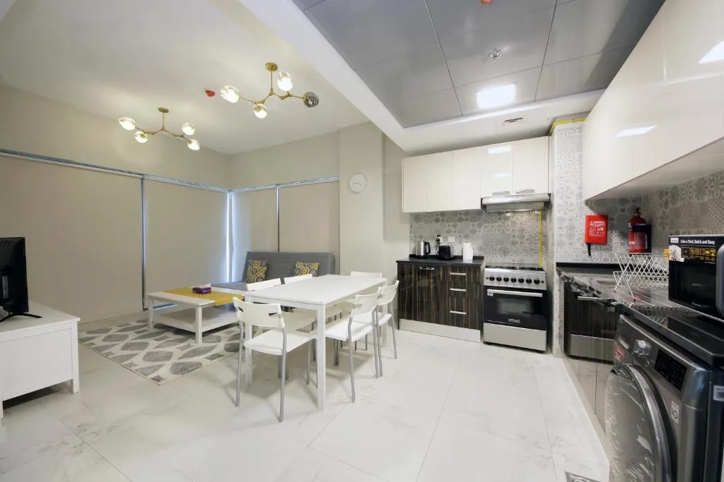Signature Holiday Homes - Luxury 1 Bedroom Apartment MAG 5, Alantos, United Arab Emirates