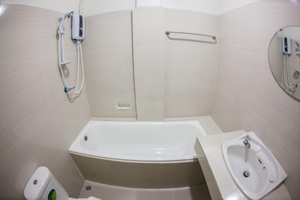 The Train Hotel Hatyai - Resim 31