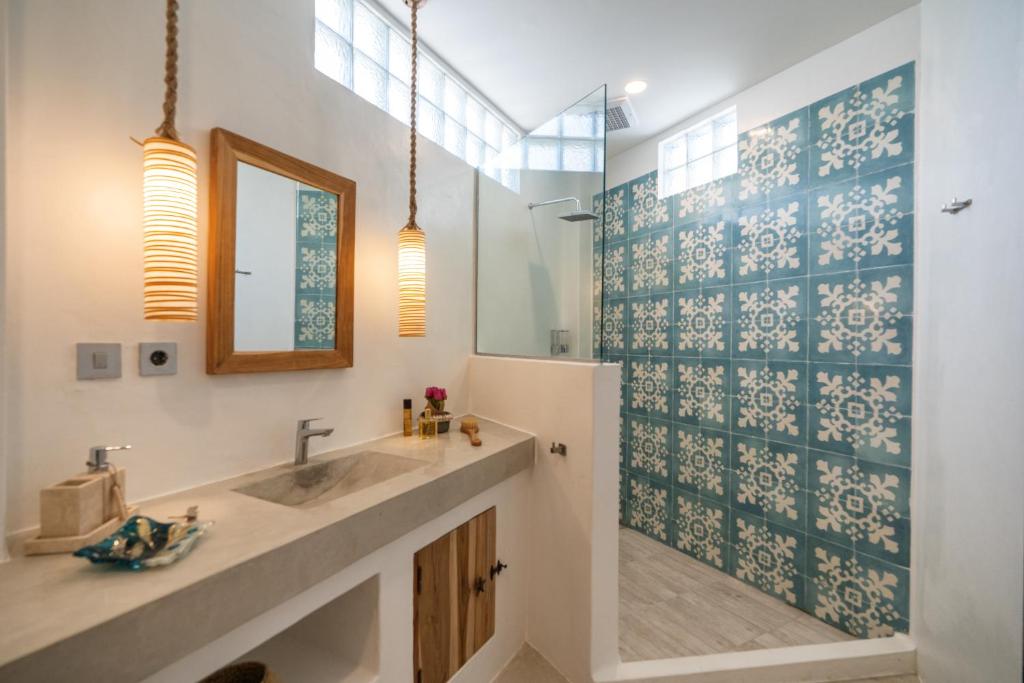 Seaesta Komodo Hotel & Hostel - 11