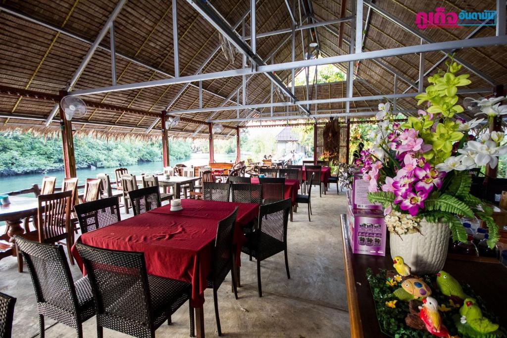 Restaurace v ubytování Chaiyo Resort