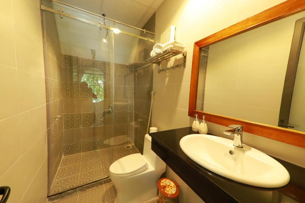 Tropical Valley Homestay - Villas - 17