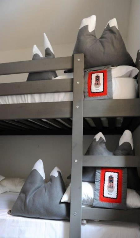 Postel nebo postele na pokoji v ubytování Luxury Grimentz Apartment