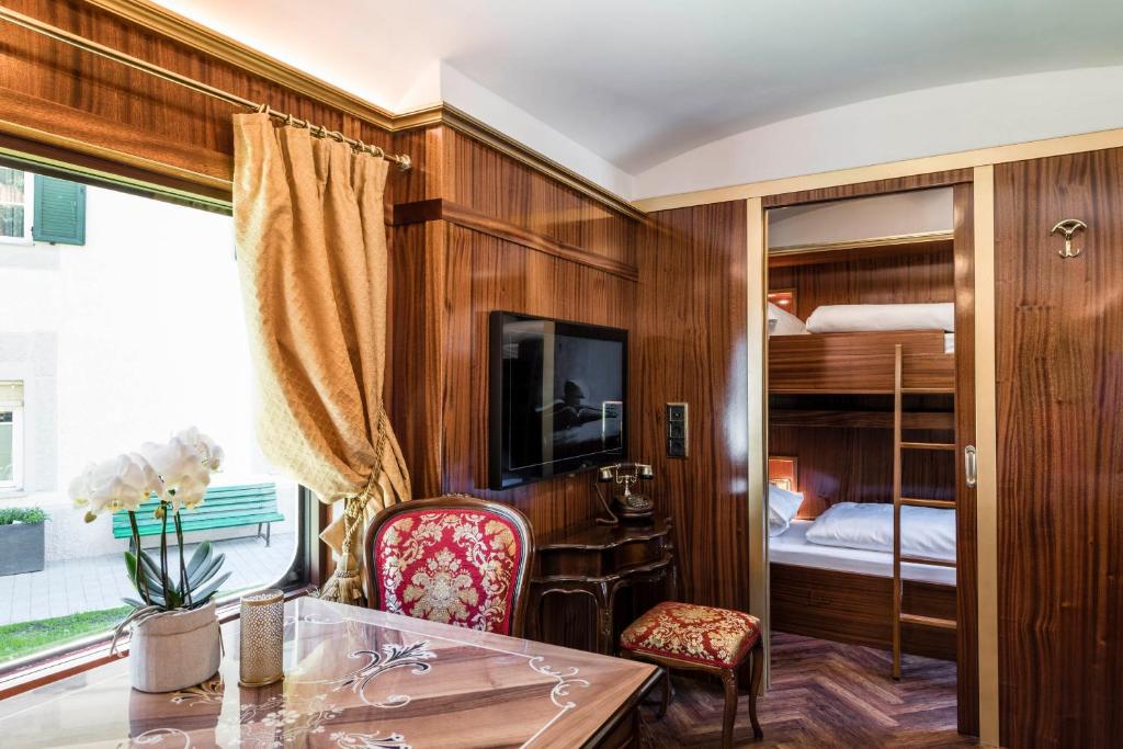 Luxury Lodge - Lener Express