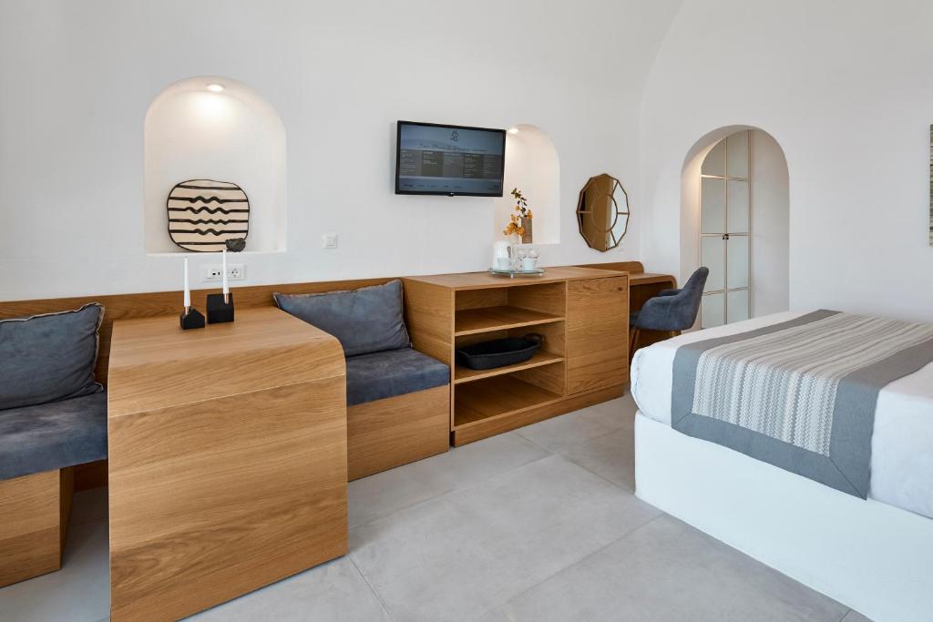 Santorini Princess Spa Hotel - 9