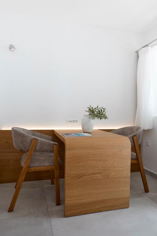 Santorini Princess Spa Hotel - 10