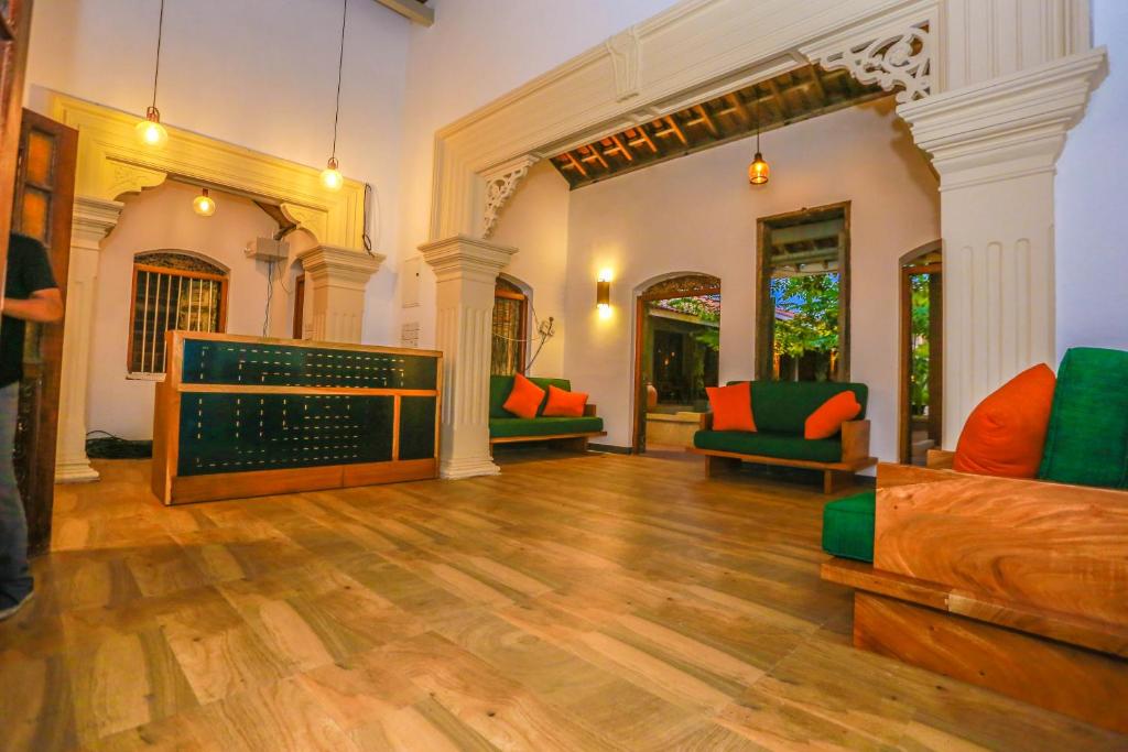 Posezení v ubytování Olinia Airport Hotel