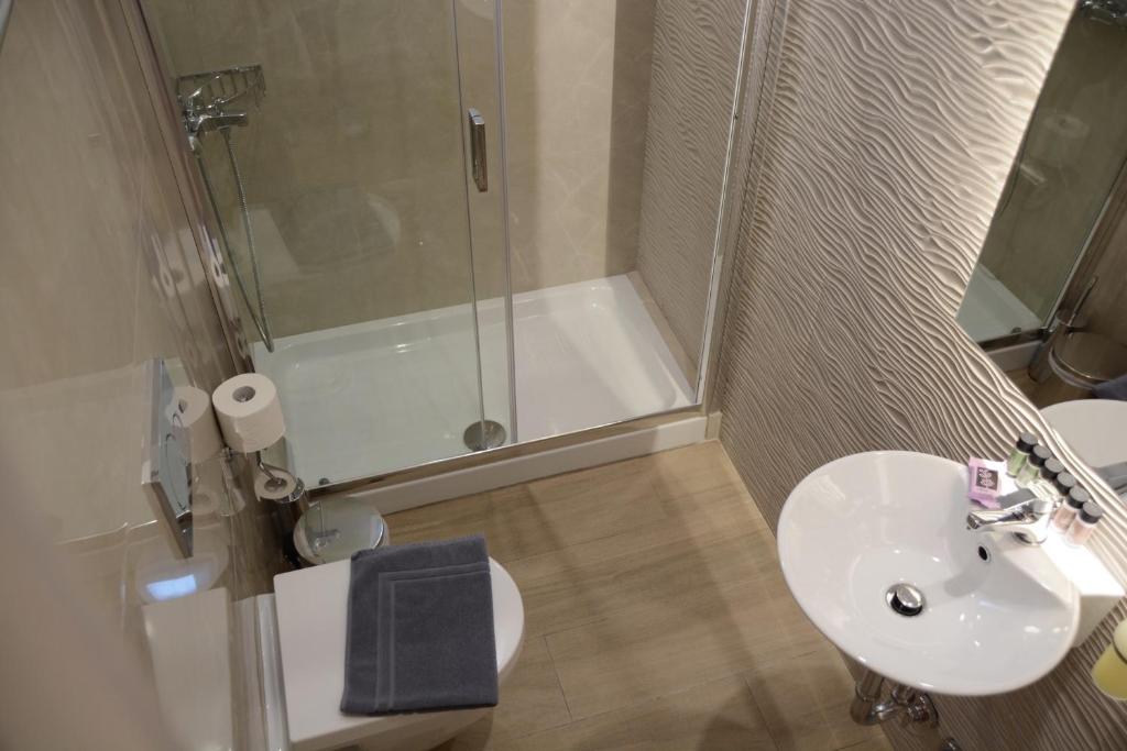 Koupelna v ubytování LEVANTA HOTEL SPETSES