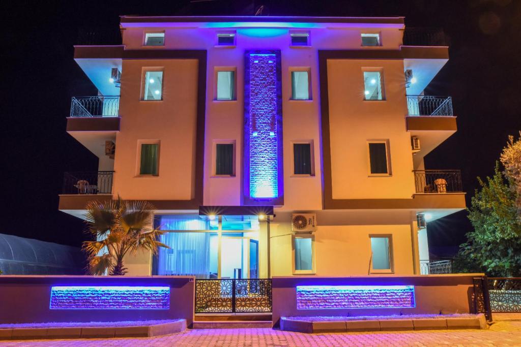 Budova, kde se aparthotel nachází
