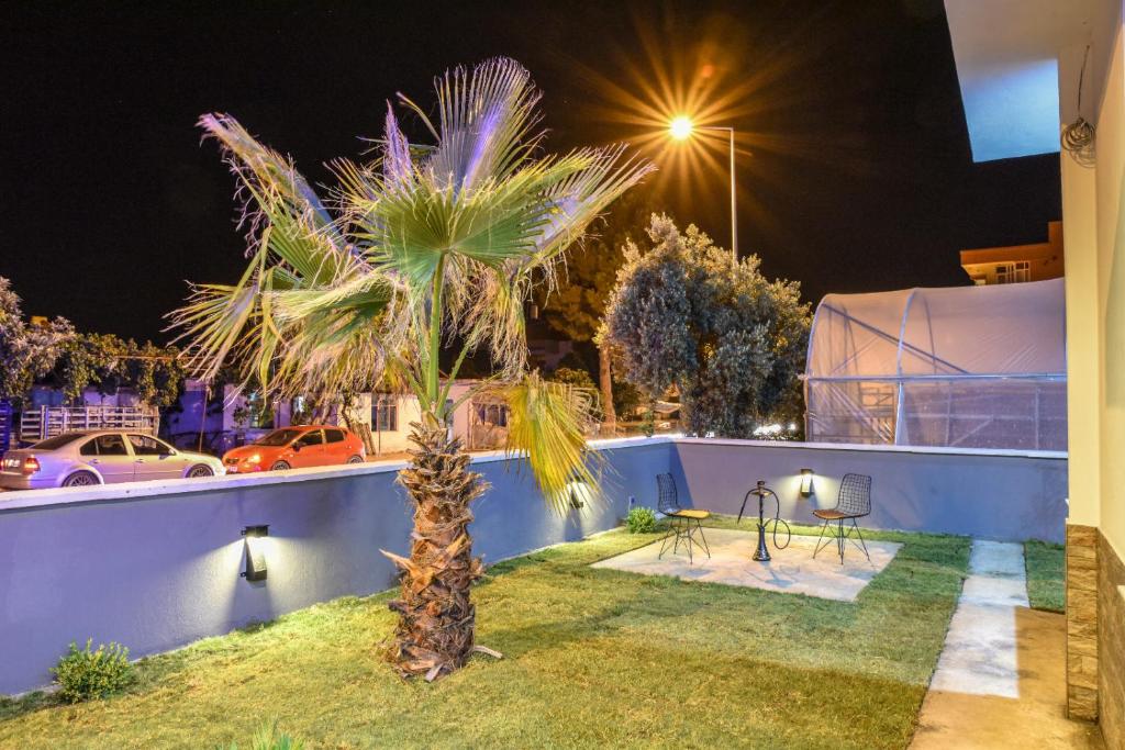 Zahrada ubytování İRBEÇ APART & BUNGALOW