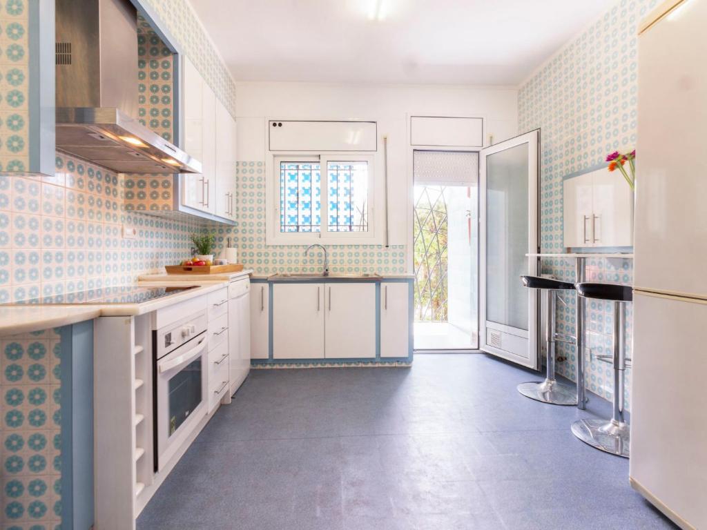 A kitchen or kitchenette at Holiday Home Villa Esplai by Interhome