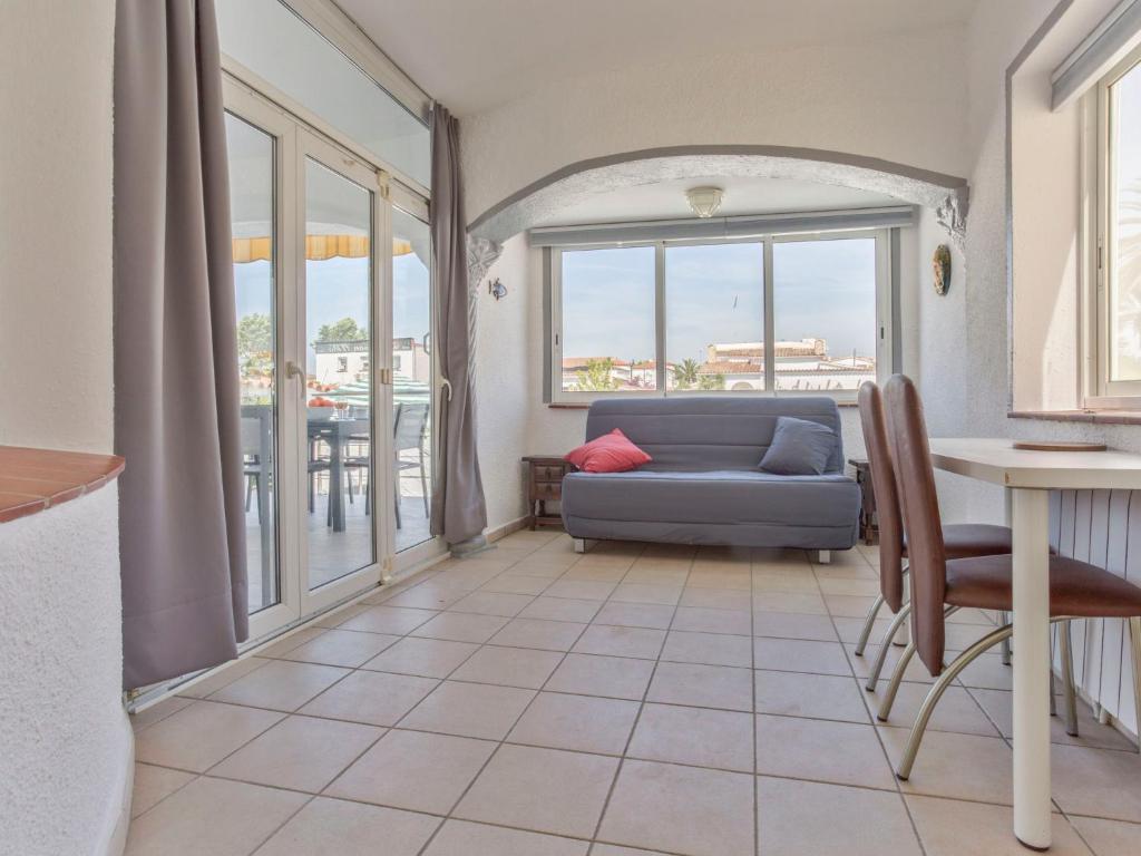 Posedenie v ubytovaní Holiday Home Sunset by Interhome