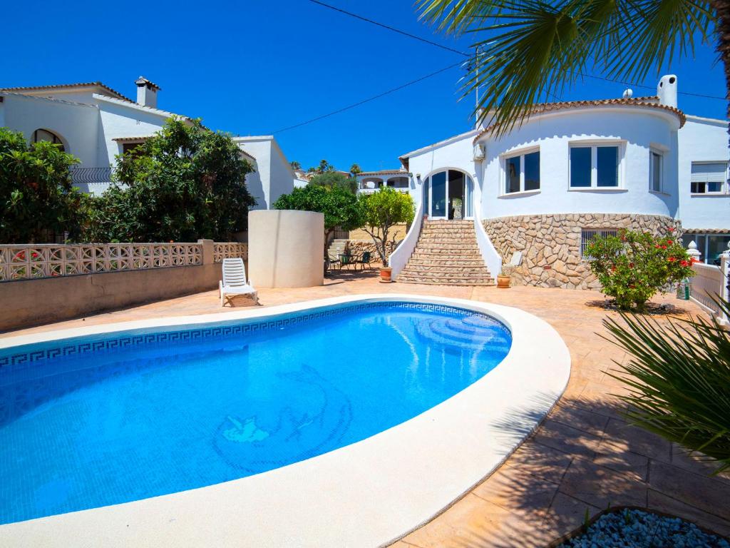 Bazén v ubytovaní Apartment La Marina by Interhome alebo v jeho blízkosti