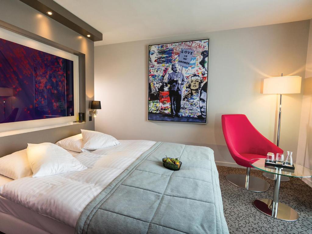 Postel nebo postele na pokoji v ubytování Starling Hotel Lausanne