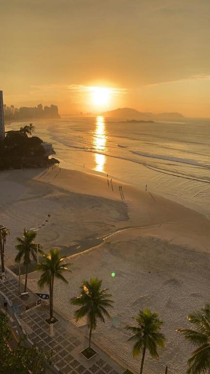  Apto Guarujá de frente para o mar - Praia Astúrias