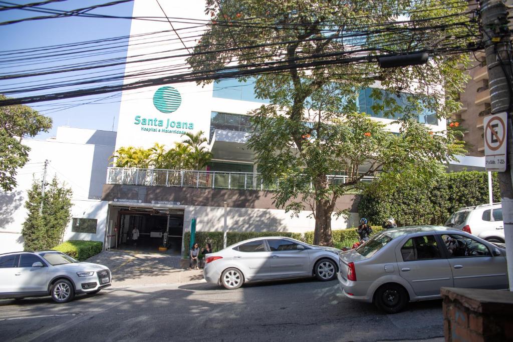  Apt near Paulista Ave