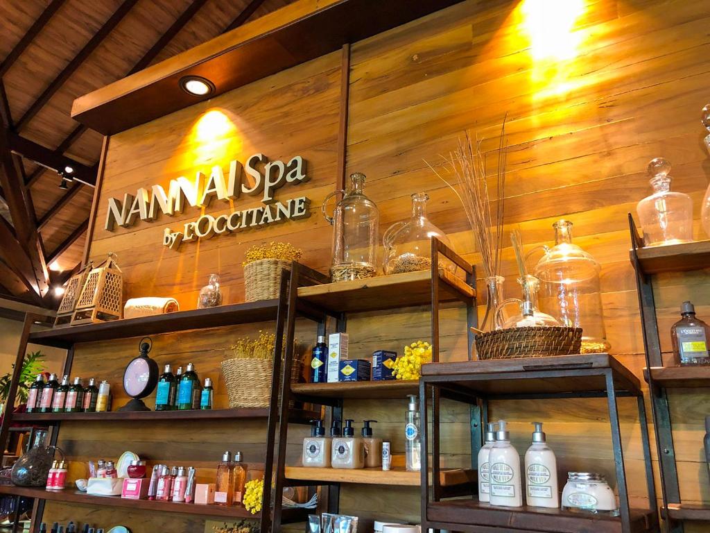 NANNAI Muro Alto  NANNAI Muro Alto