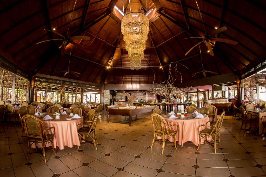 NANNAI Muro Alto  NANNAI Muro Alto