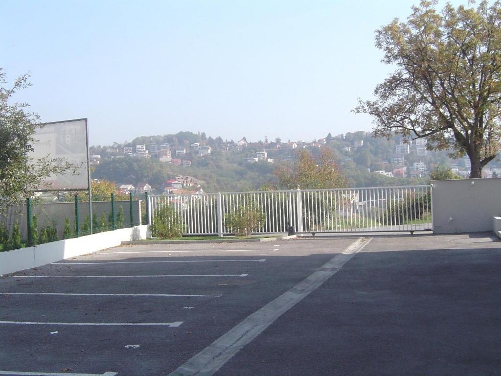 Nespecifikovaný výhled na hory nebo výhled na hory při pohledu z apartmánu