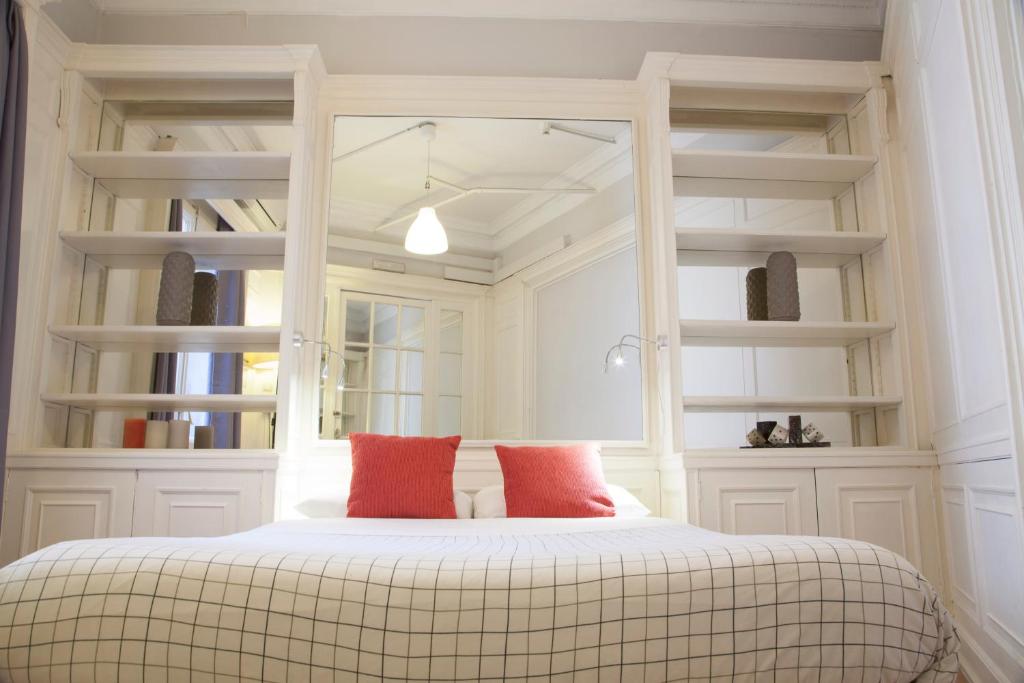 Wow Hostel Barcelona - Standard Double Room With Shared Bathroom