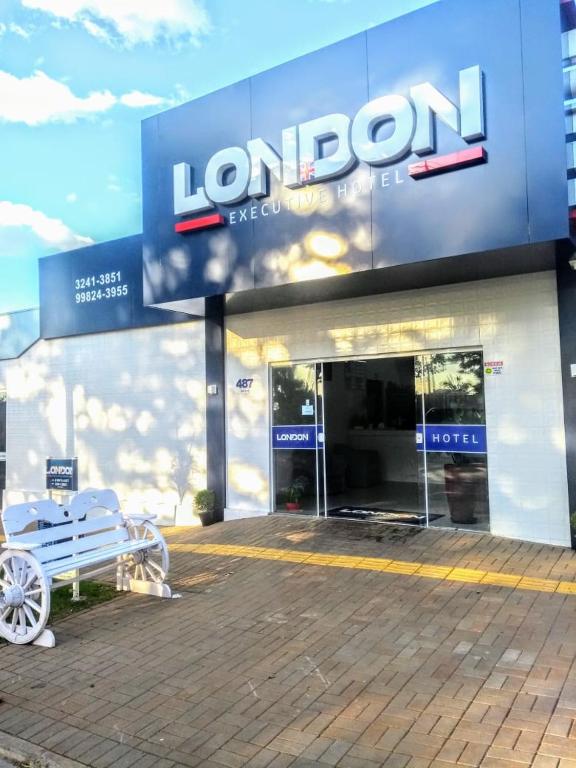  London Executive Hotel