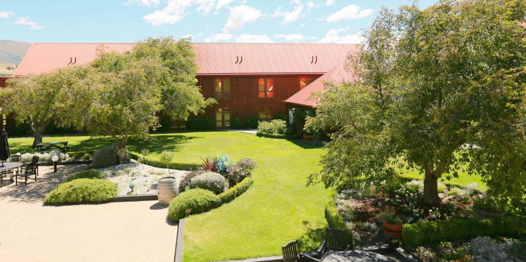 The Harvest Hotel - Resim 8