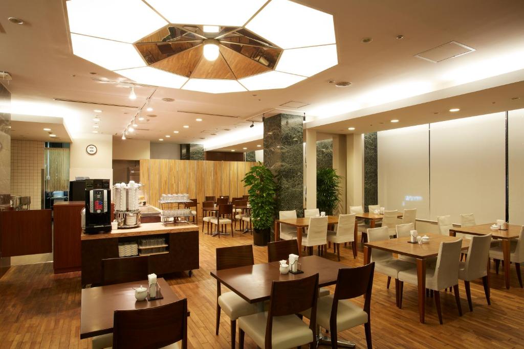 Restaurace v ubytování Rhino Hotel Kyoto