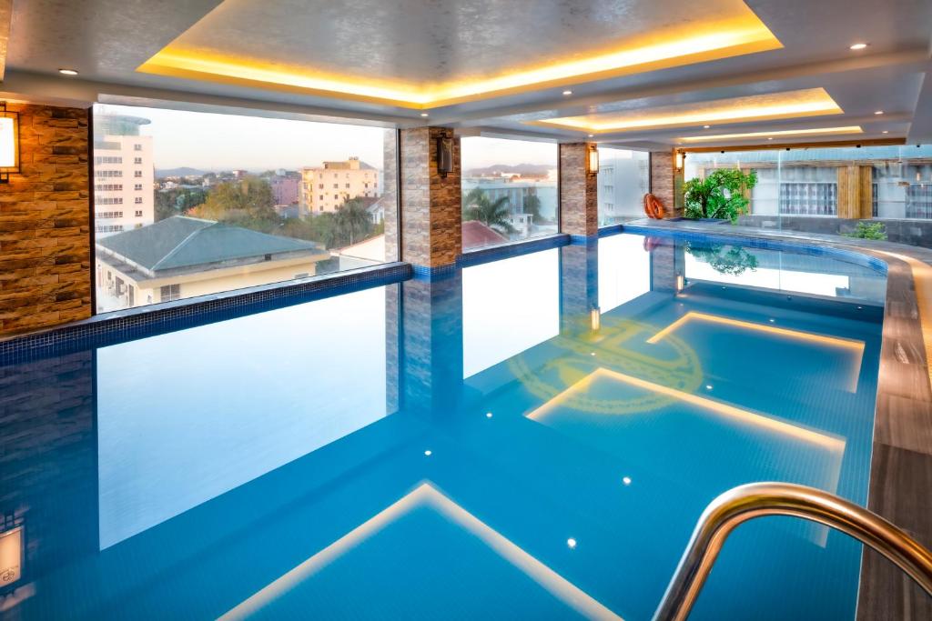 Thanh Lich Royal Boutique - 3