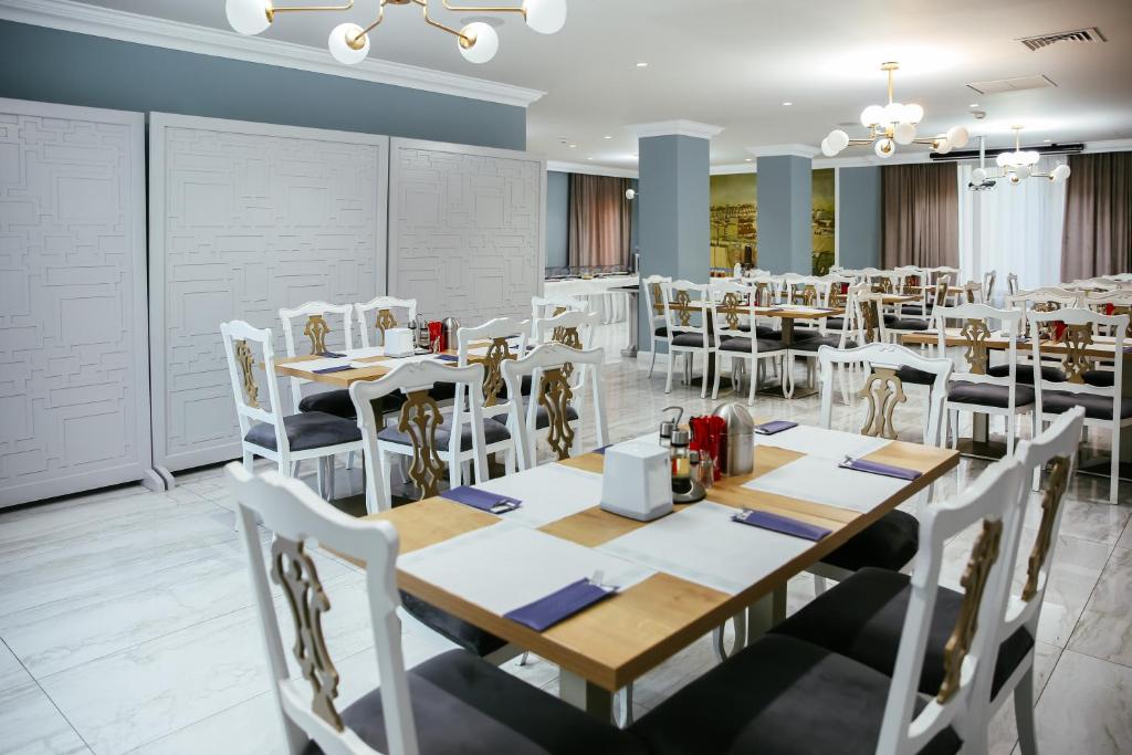 Restaurace v ubytování Royal Class Hotel