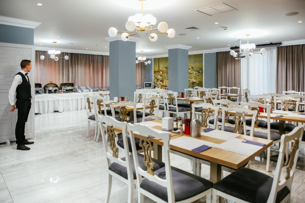 Restaurace v ubytování Royal Class Hotel