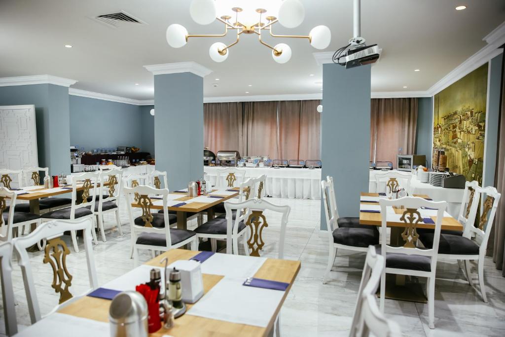 Restaurace v ubytování Royal Class Hotel