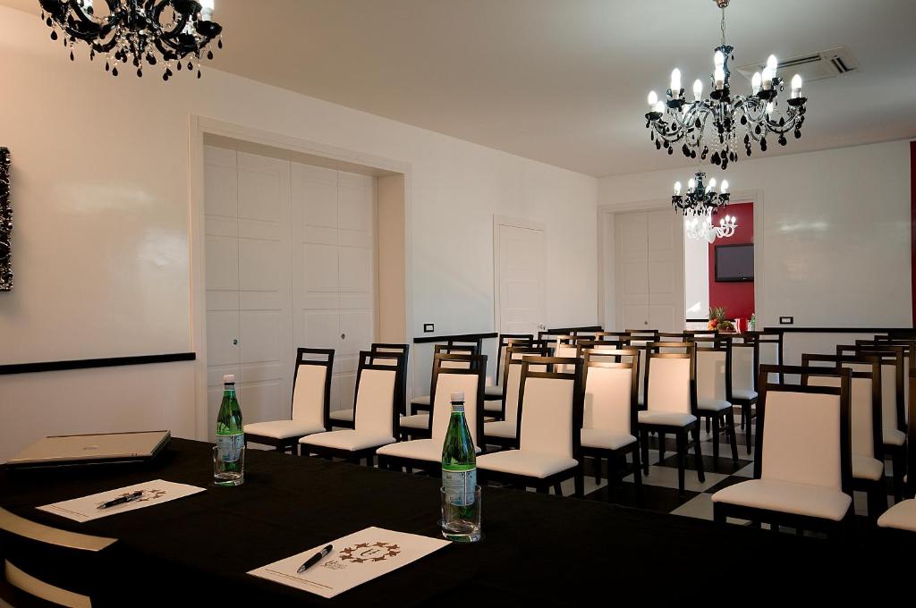 Fotografie z fotogalerie ubytování Hotel Castle v Římě