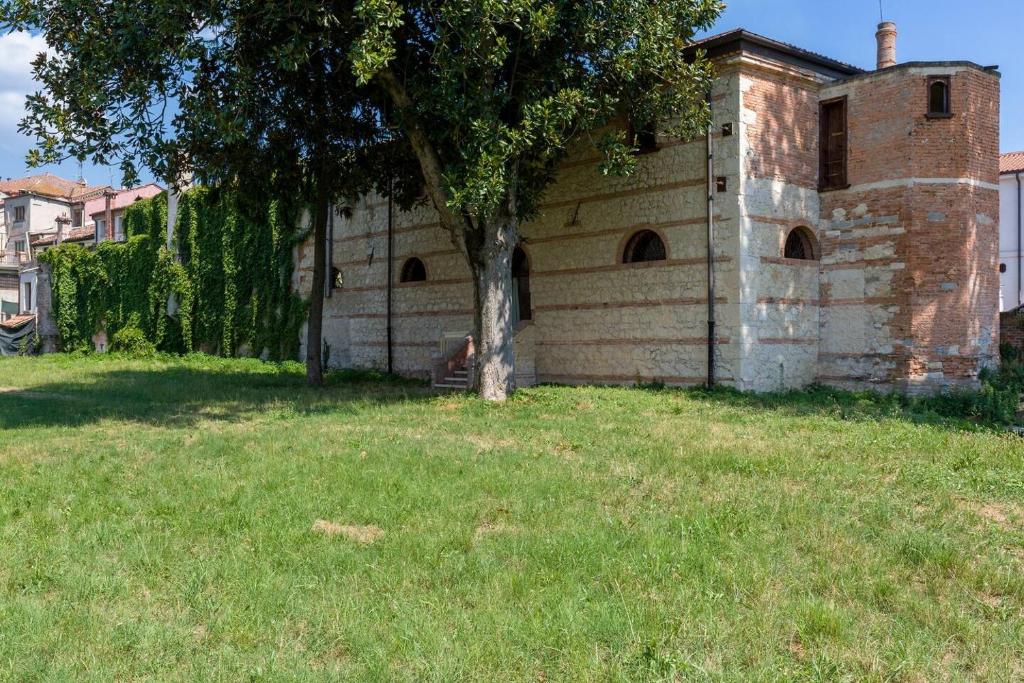 Vonkajšia záhrada v ubytovaní Medieval Relais - Top location