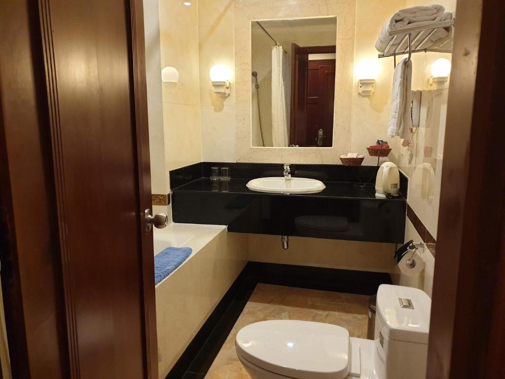 Koupelna v ubytování Huong Sen Hotel