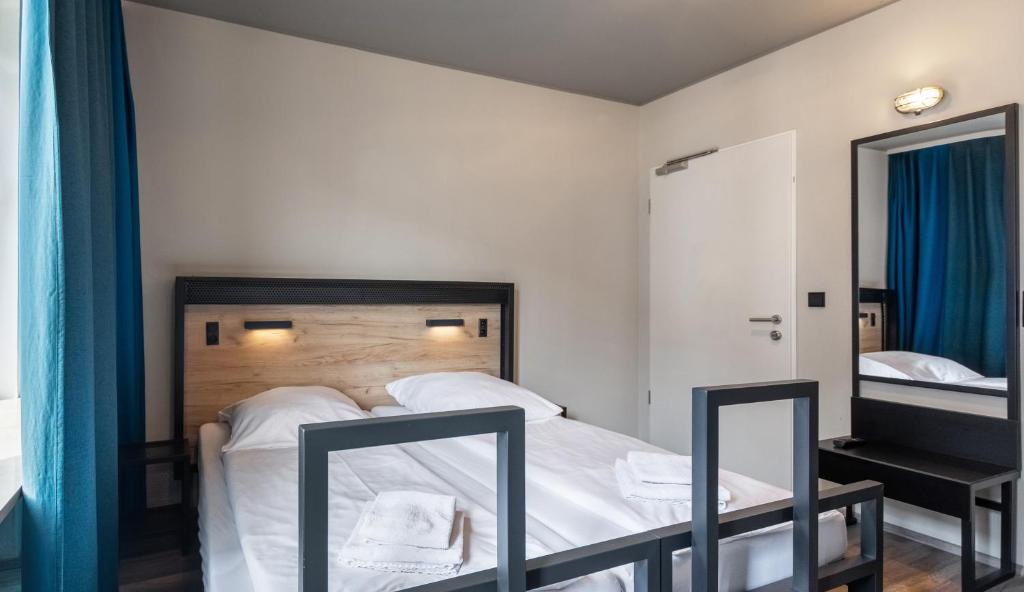 
Twin room for Single use
