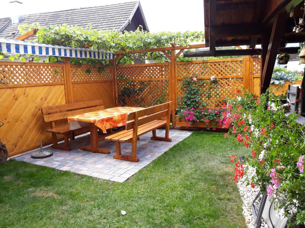 A garden outside Haus Dorfer