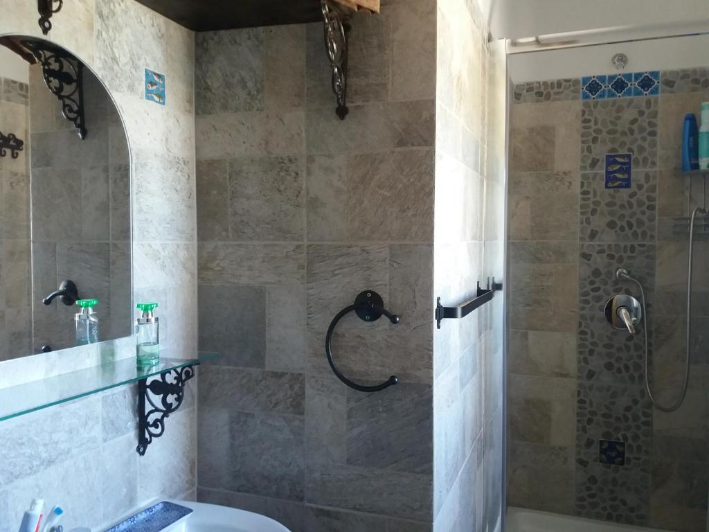 A bathroom at Torre Vallelunga